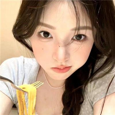 派遣女公关彩华